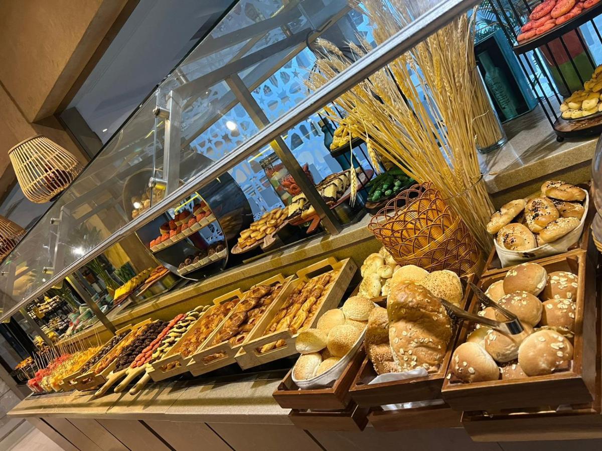 Holiday Inn Al Khobar - Corniche By Ihg Exteriör bild